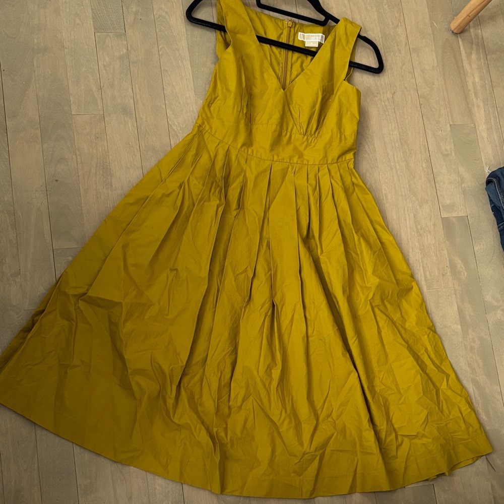 Michael Kors Sleeveless V-Neck Chartreuse Dress
